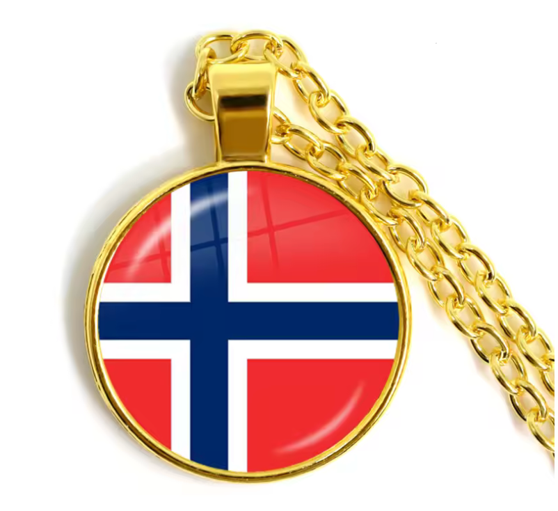 Norway Flag Round Pendant Necklace – Gold & Silver Chain Options